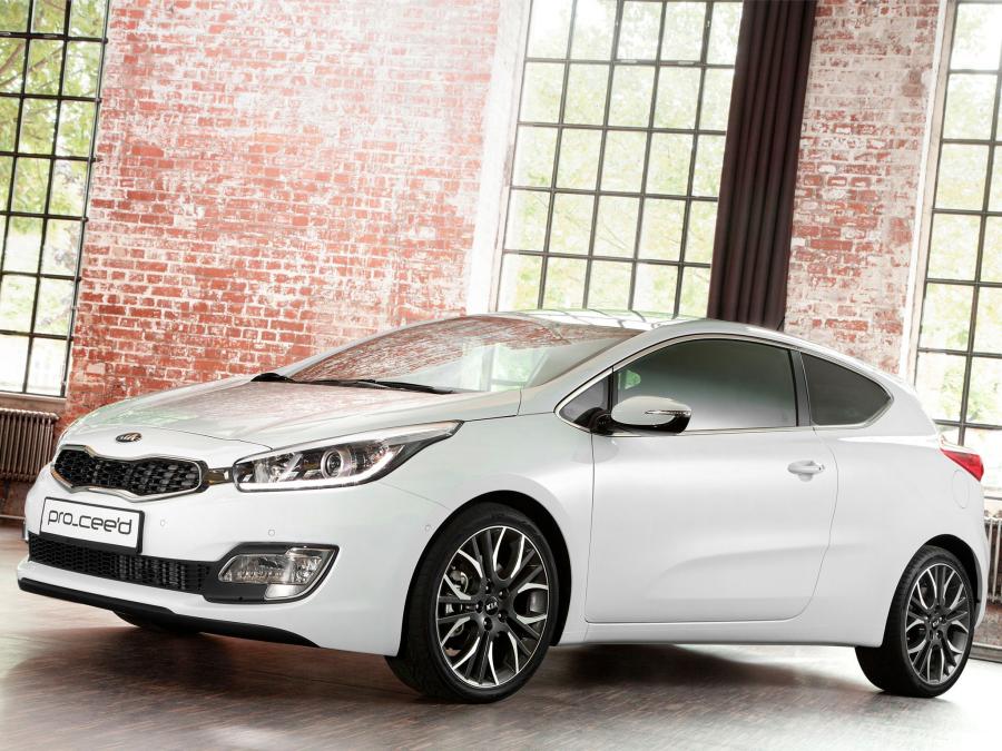  Kia pro_cee&rsquo;d 2013 года  (фото 44 из 51)